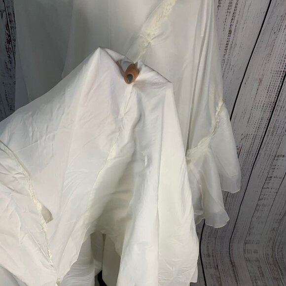 Vintage Bohemian 1970's White Wedding Dress with Empire Waist and Bishop… - Picture 13 of 14